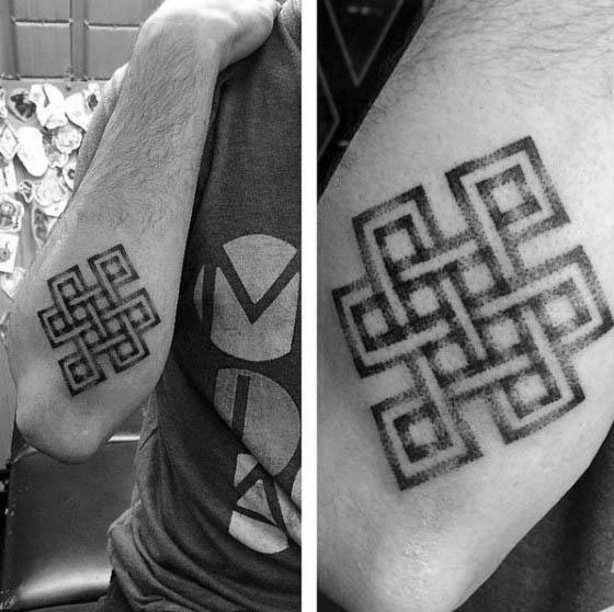 tatouage noeud infini 53