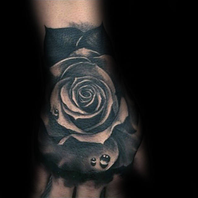 tatouage rose noire 145