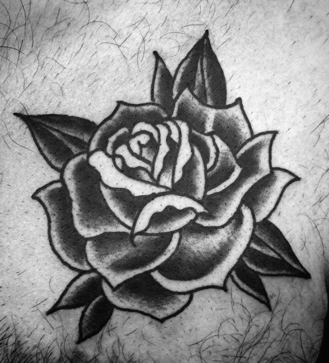tatouage rose noire 196