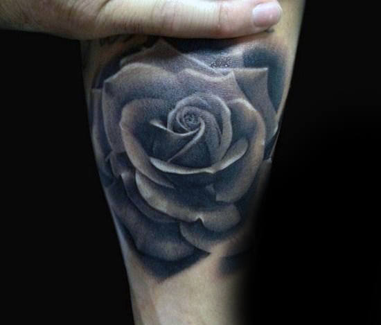 tatouage rose noire 76