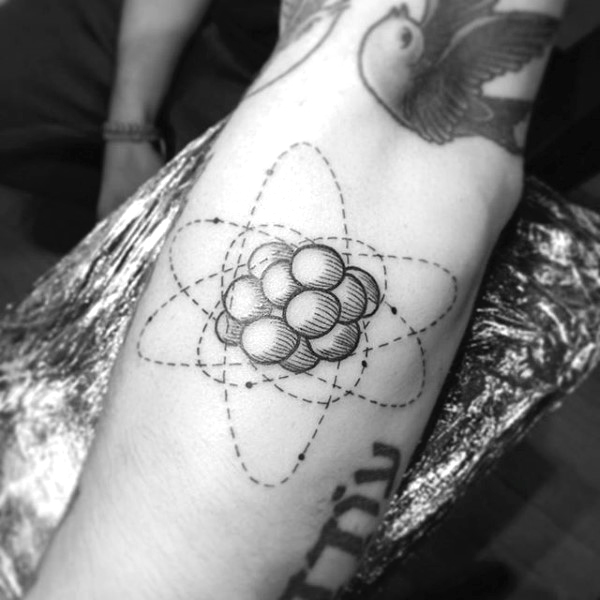 tatouage science 133