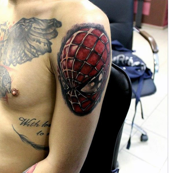 tatouage spiderman 209