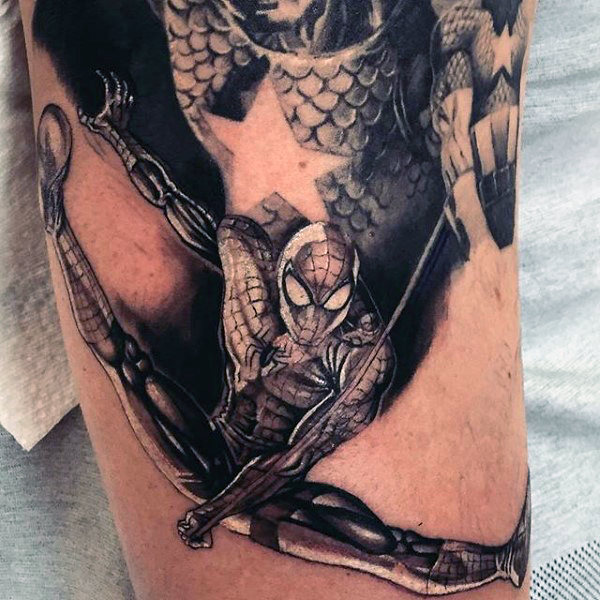 tatouage spiderman 93