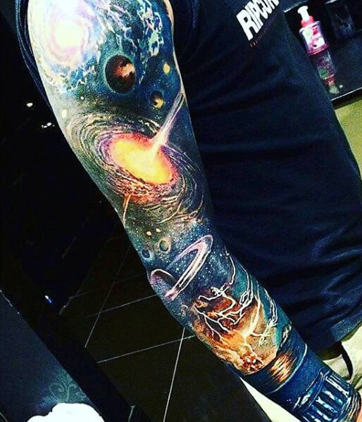 tatouage univers 193