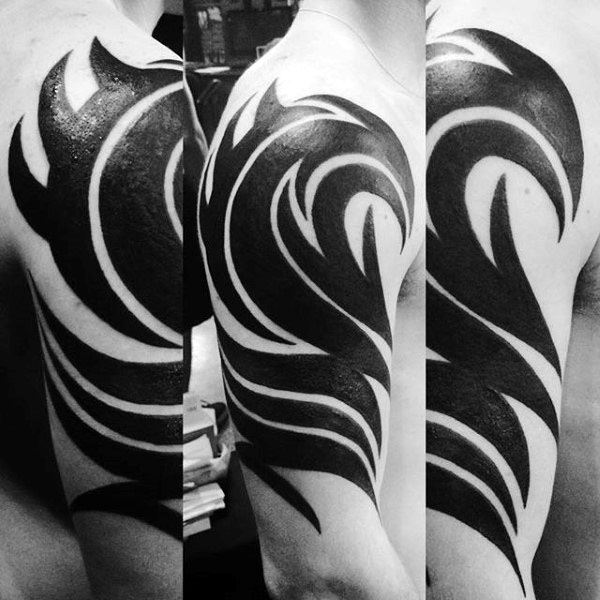 80 Tatouages tribal sur le bras (Et leur signification)