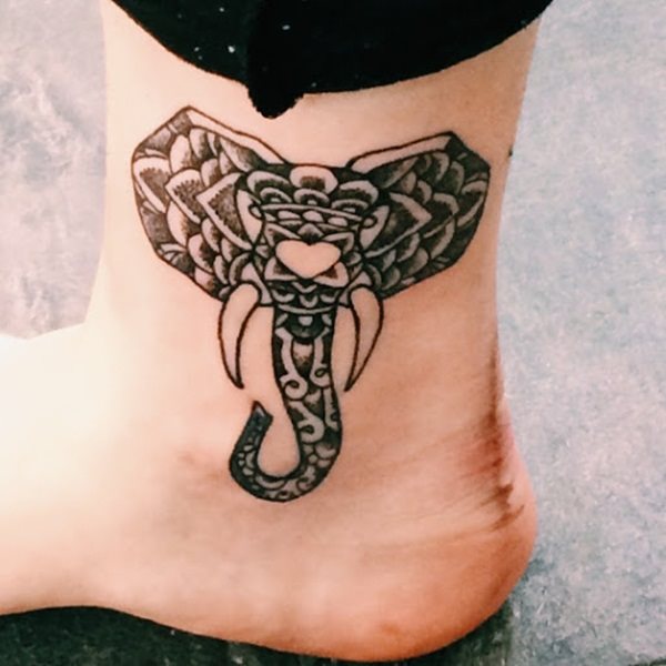 tatouage elephant 168