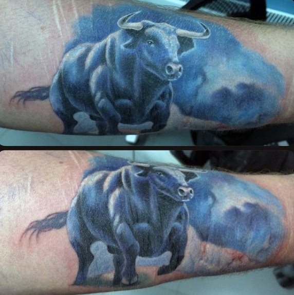tatouage taureau 168