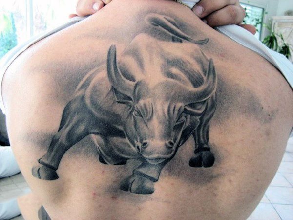 tatouage taureau 350