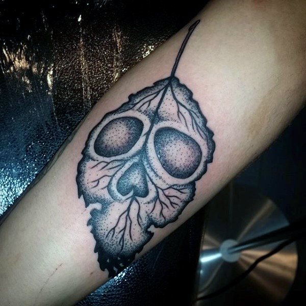 tatouage feuille 43