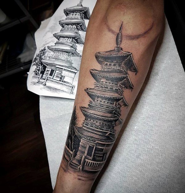 tatouage pagode 33