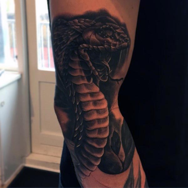 tatouage serpent cobra 09