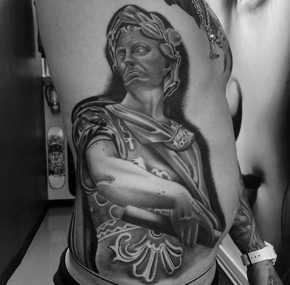 tatouage statue romaine 13