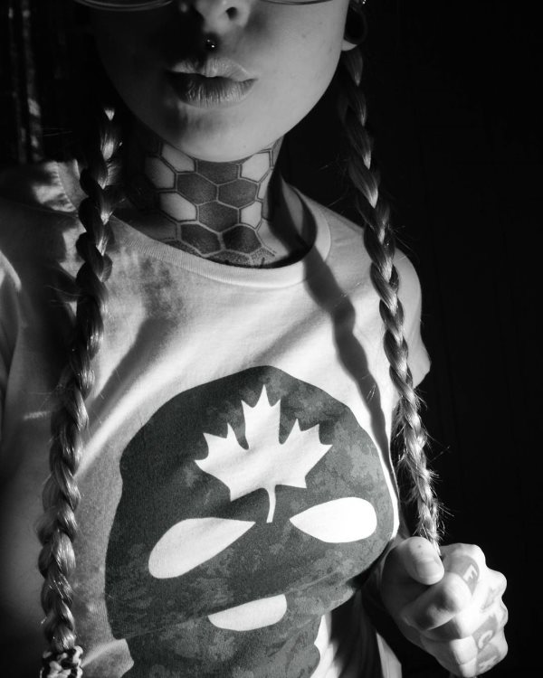 tatouage cou 33