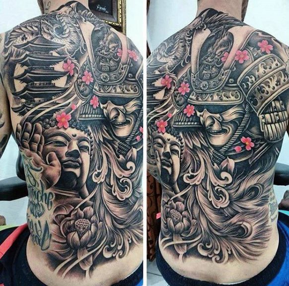 tatouage dos 381