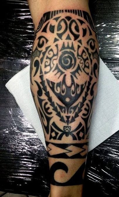 tatouage jambe 557