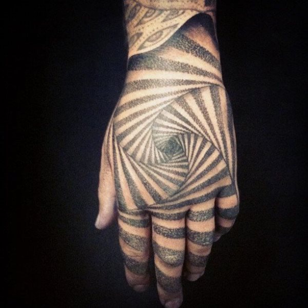 tatouage main 49
