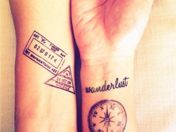 tatouage poignet 313
