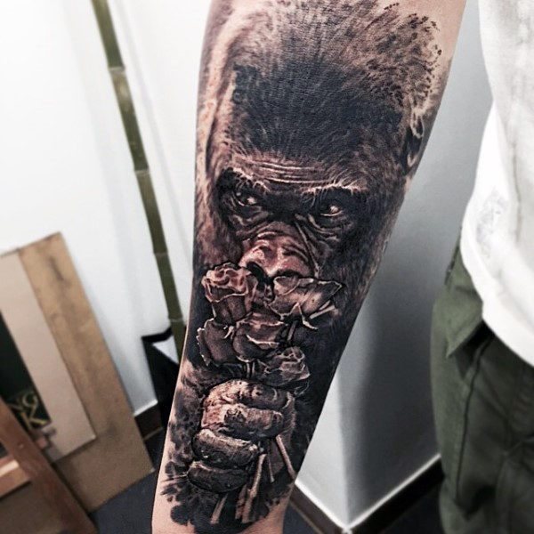 tatouage gorille 97