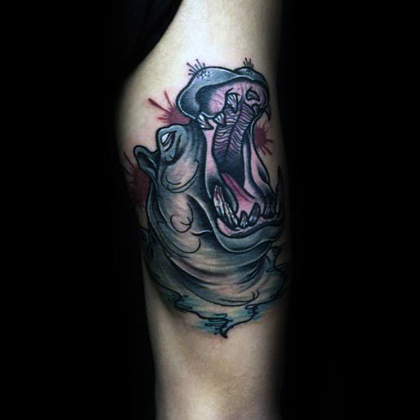 tatouage hippopotame 51