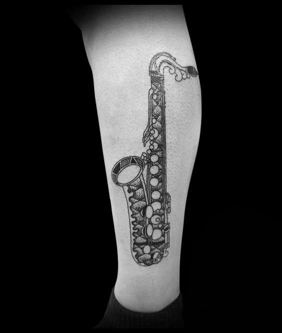 tatouage saxophone 75