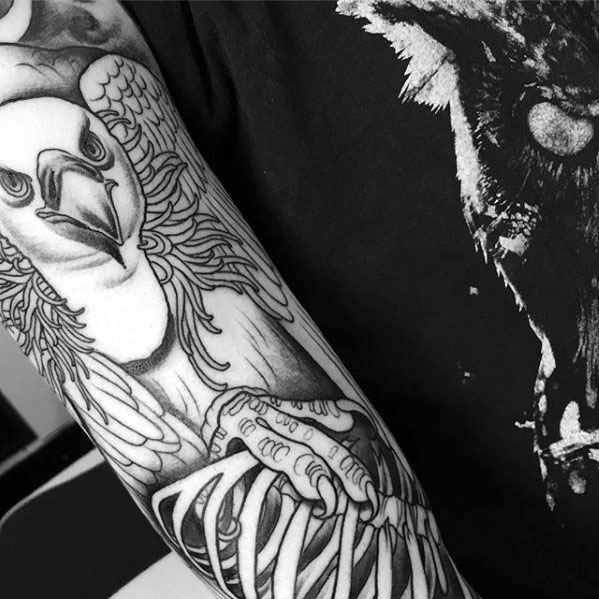tatouage vautour 45
