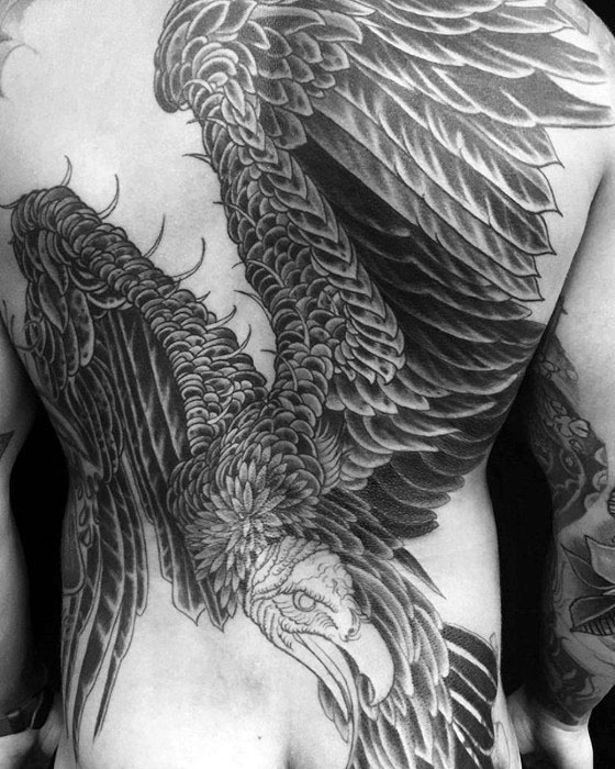 tatouage vautour 85