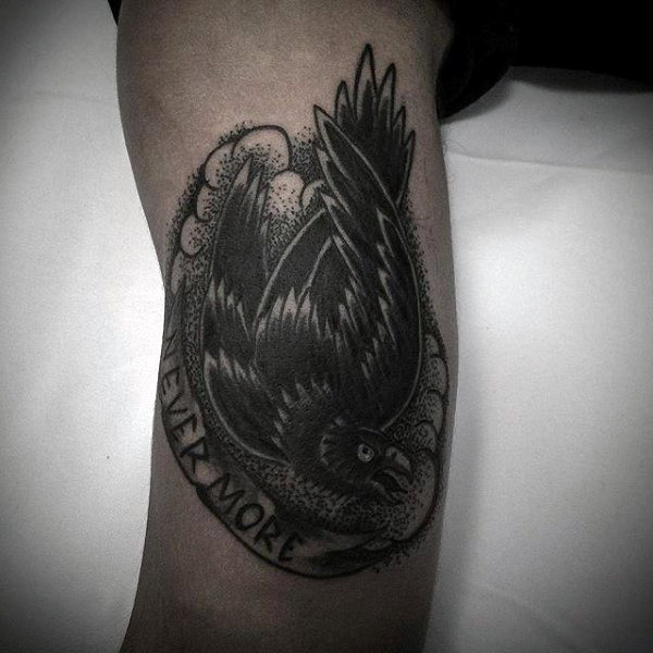 tatouage corbeau 126