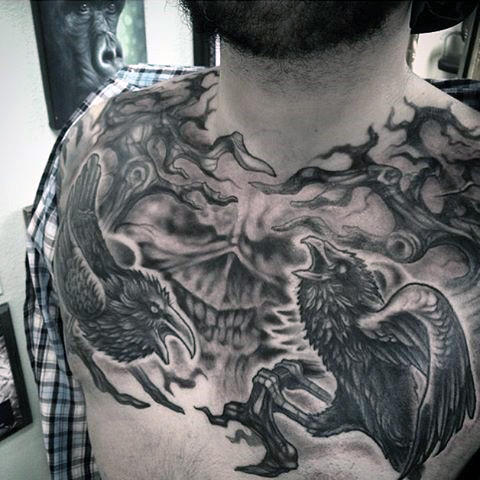 tatouage corbeau 158