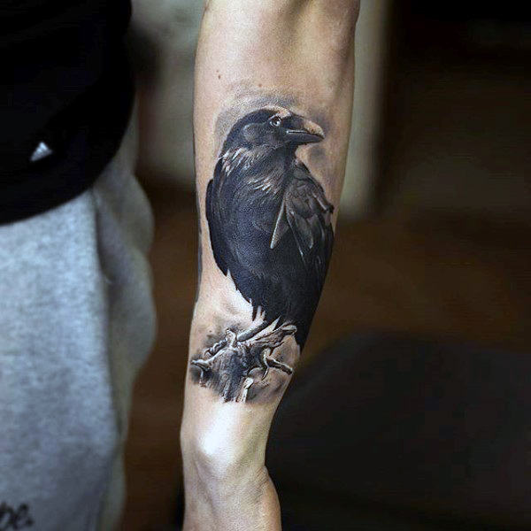 tatouage corbeau 334