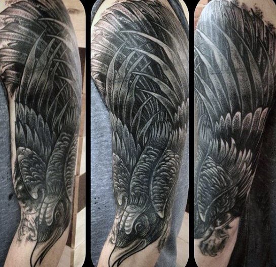 tatouage corbeau 358