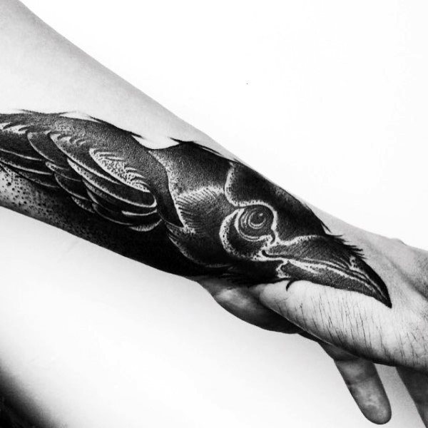 tatouage corbeau 382