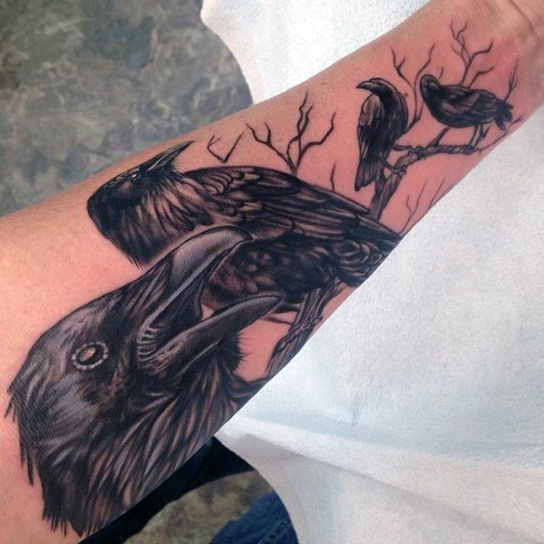 tatouage corbeau 78