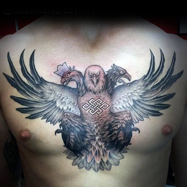 tatouage faucon 234
