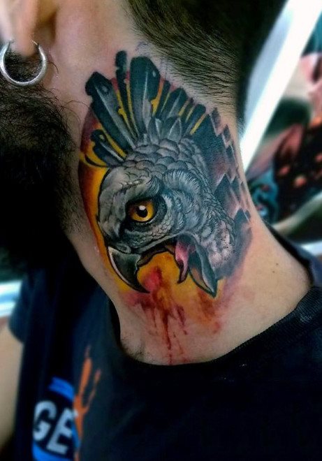 tatouage faucon 362