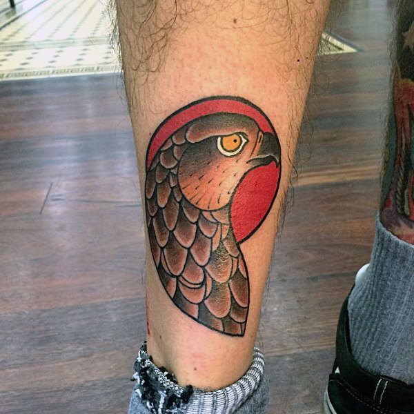 tatouage faucon 382