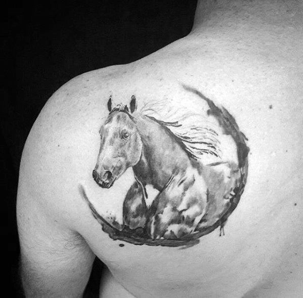 tatouage cheval 170