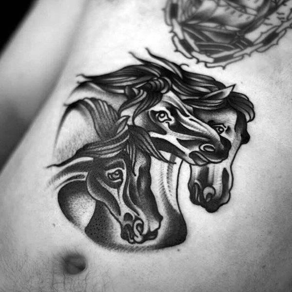 tatouage cheval 185