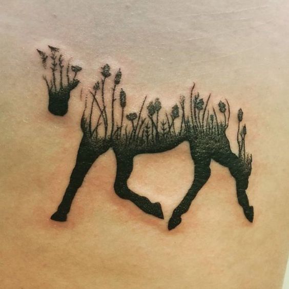 tatouage cheval 29