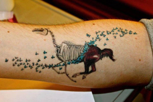 tatouage cheval 311