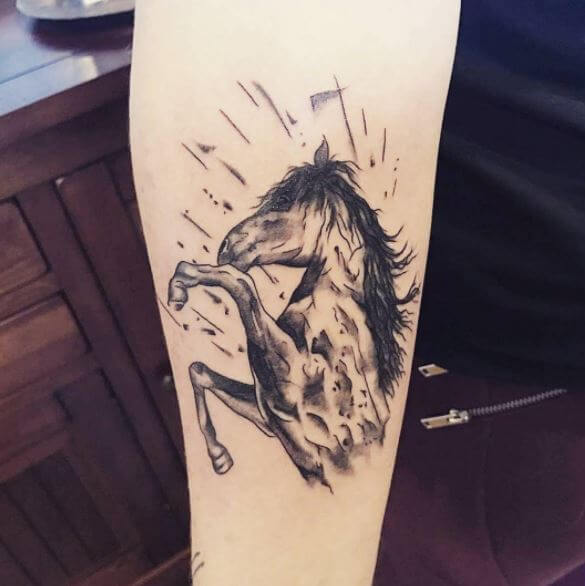 tatouage cheval 329