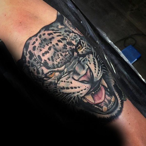 tatouage leopard 488