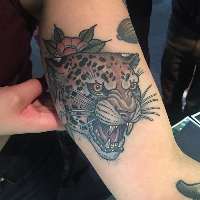 tatouage leopard 536