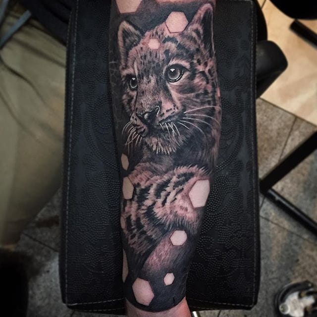 tatouage leopard 542