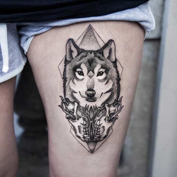 tatouage loup 209