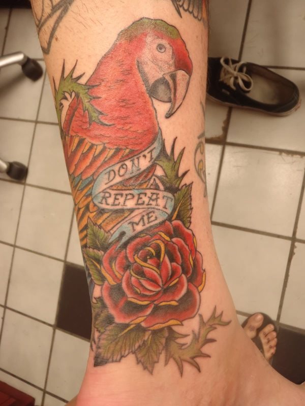 tatouage perroquet 368