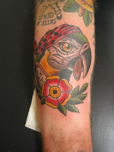 tatouage perroquet 410