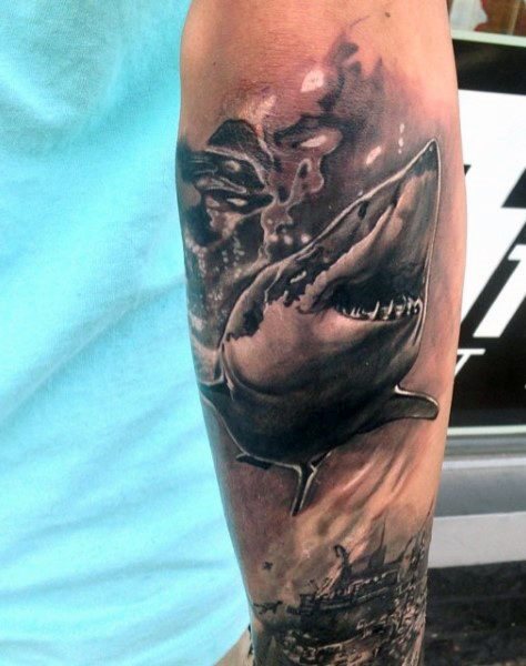 tatouage requin 203