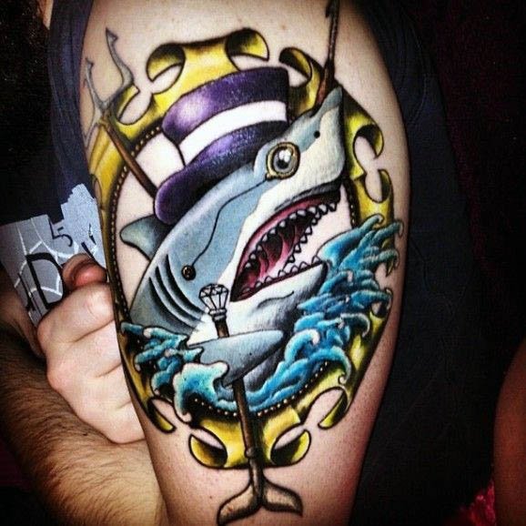 tatouage requin 254