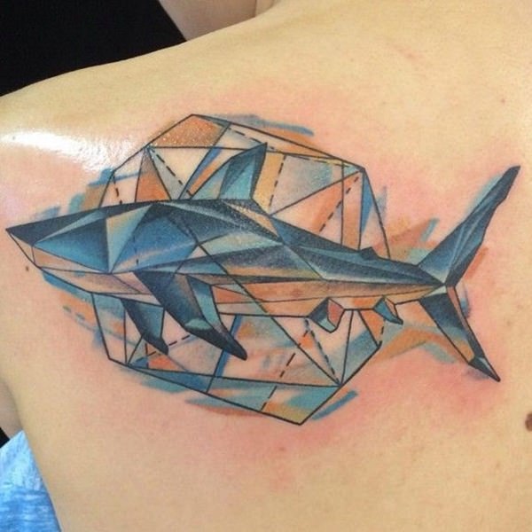 tatouage requin 89
