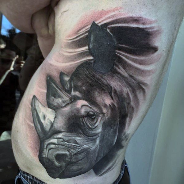 tatouage rhinoceros 116